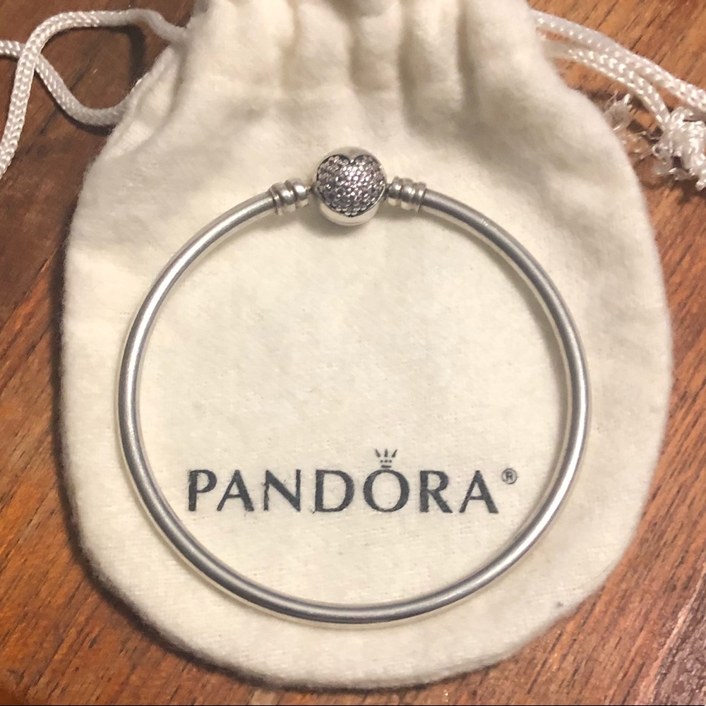 Exclusive Mother’s Day Pandora Bangle